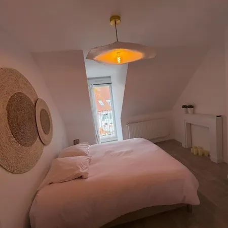 Maison Moderne Entre Terre Et Prázdninový dům *